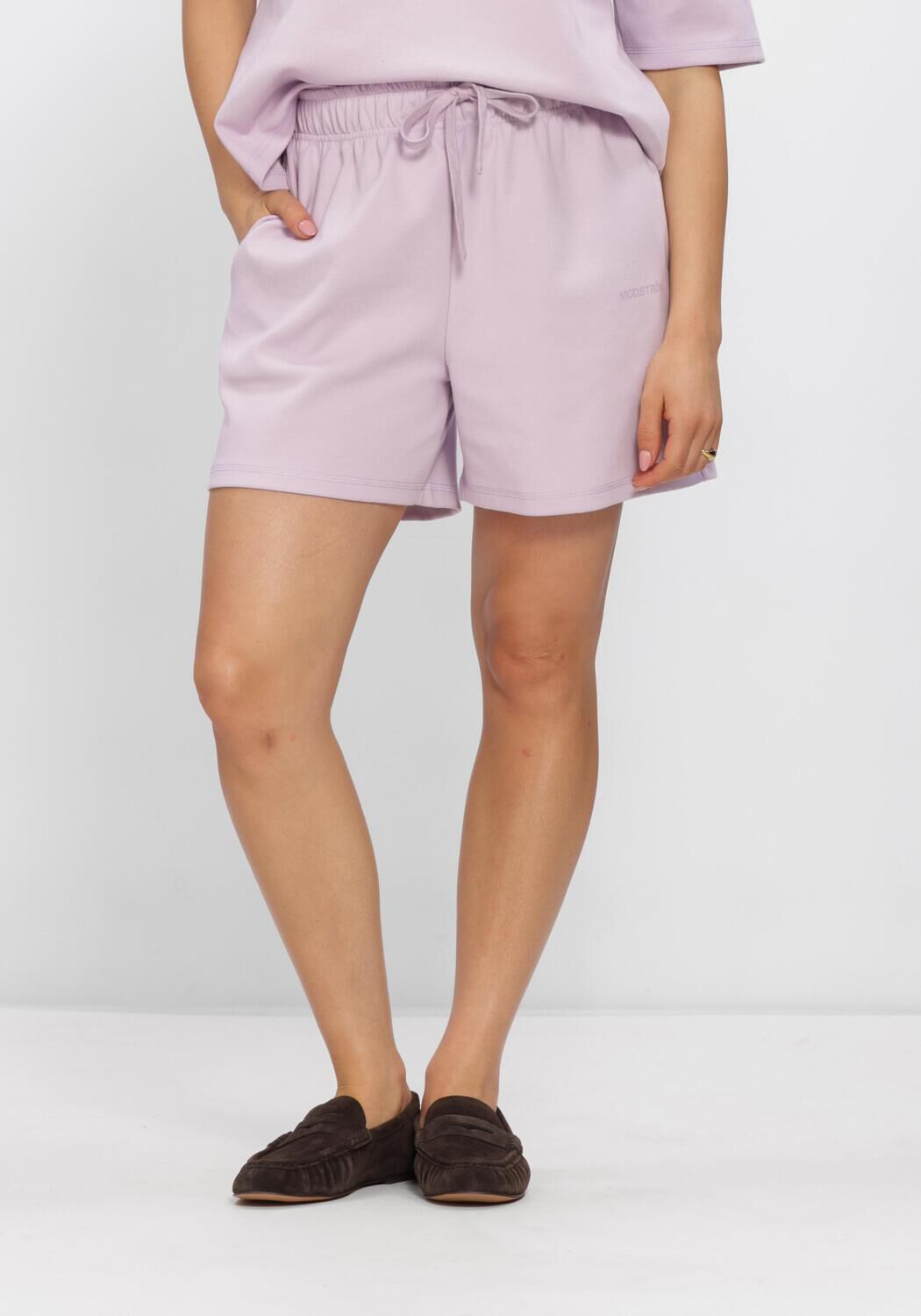 MODSTR&Ouml;M Pantalon courte AIFAMD SHORTS Lilas - large