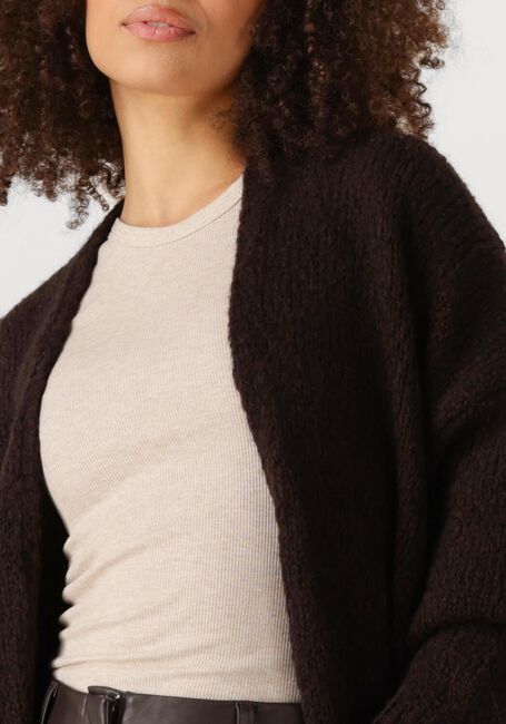 KNIT-TED Gilet BECKY en marron - large