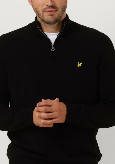 LYLE & SCOTT Pull COTTON MERINO QUARTER ZIP JUMPER en noir - large