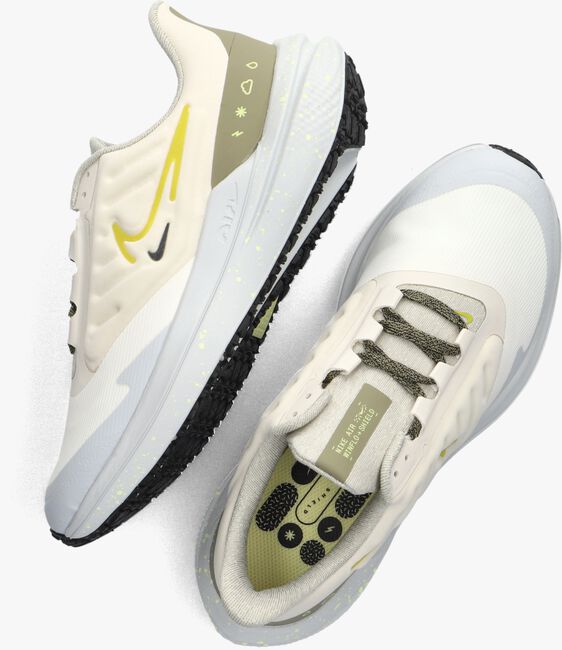 Witte NIKE Lage sneakers AIR WINFLO SHIELD WMNS - large