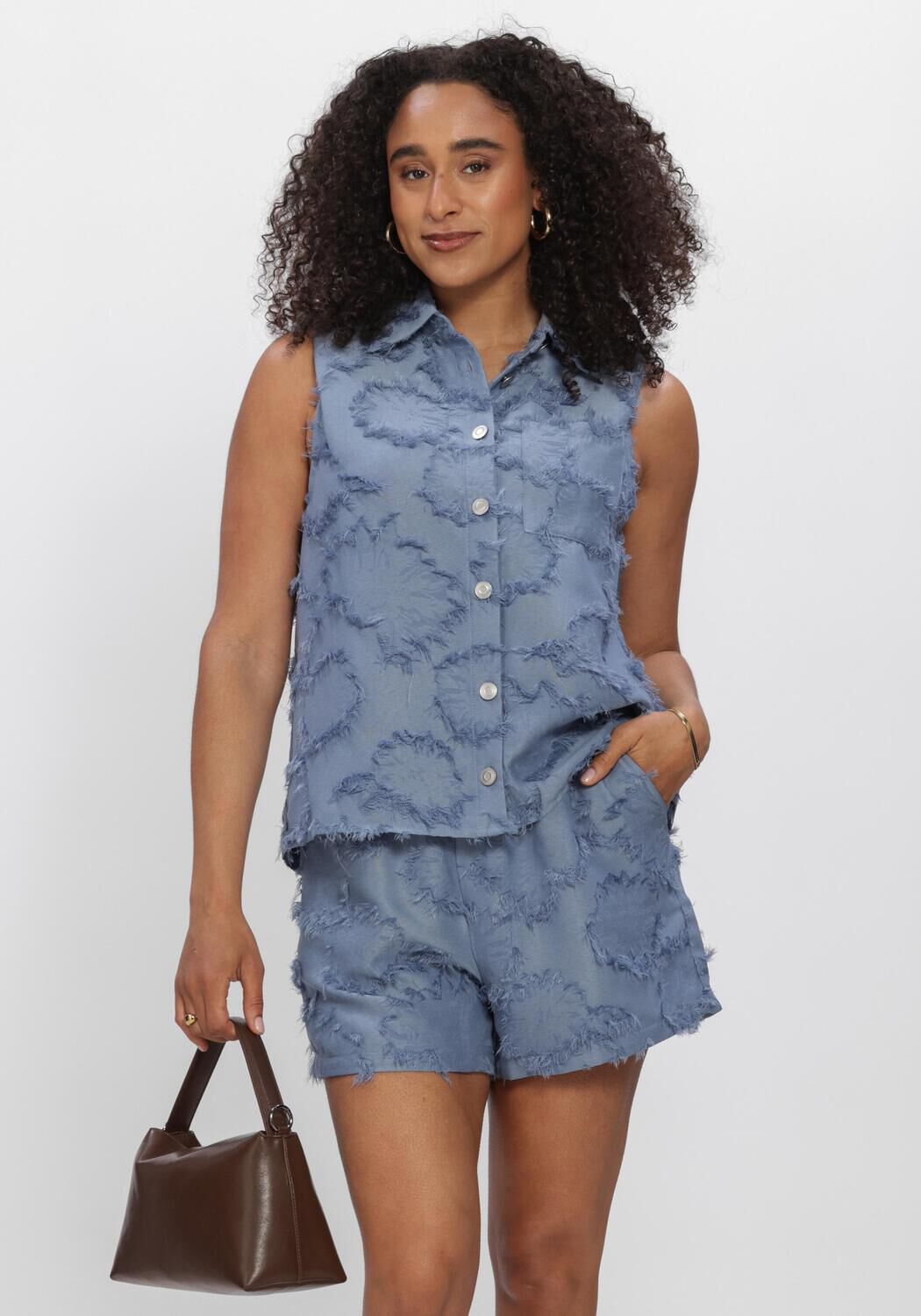 Blauwe STUDIO AMAYA  STORM BLOUSE - large