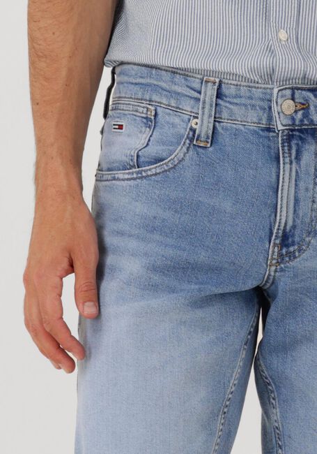 TOMMY JEANS Pantalon courts RONNIE SHORT BI0112 en bleu - large