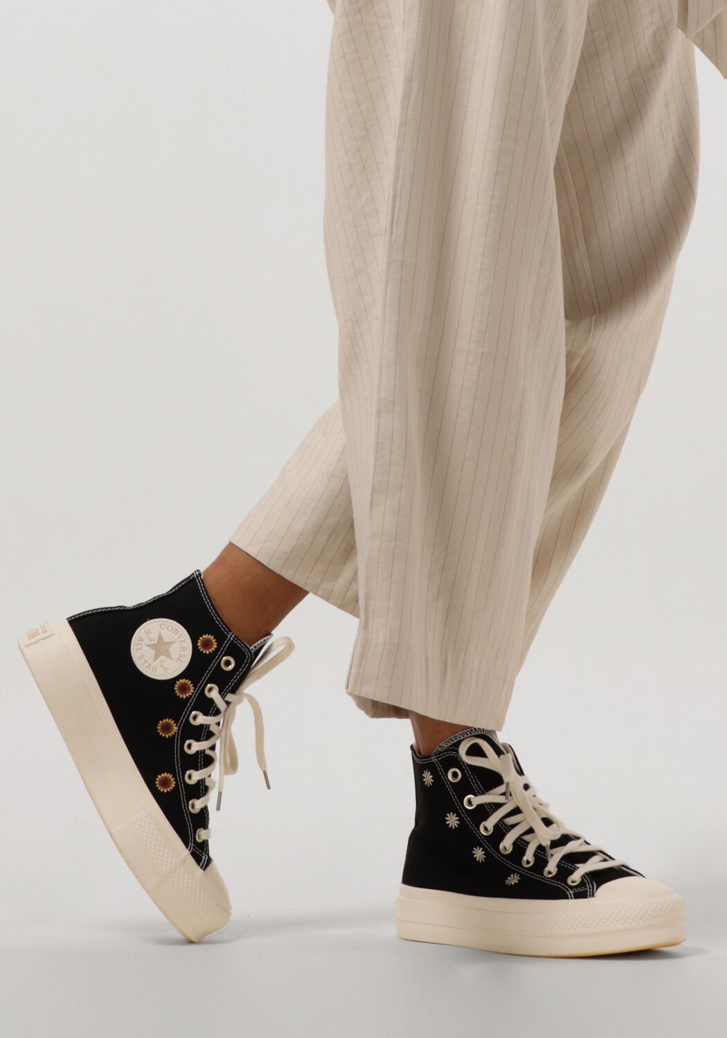 CONVERSE Baskets montantes CHUCK TAYLOR ALL STAR LIFT en noir Omoda