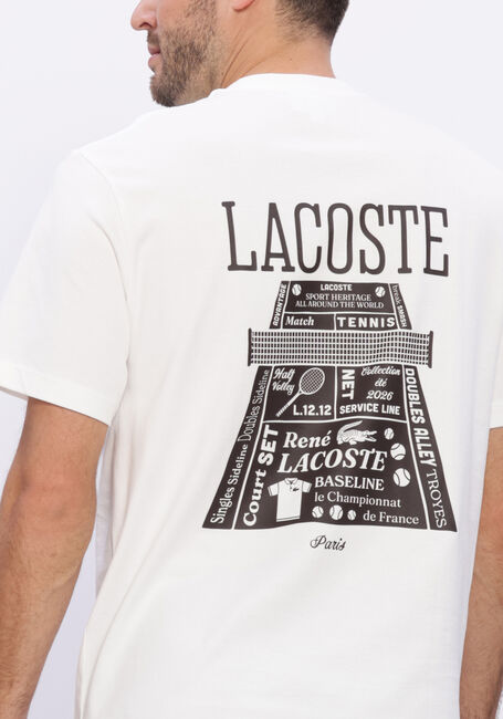 LACOSTE T-shirt CLASSIC FIT BACK PRINT HEAVY JERSEY T-SHIRT en blanc - large