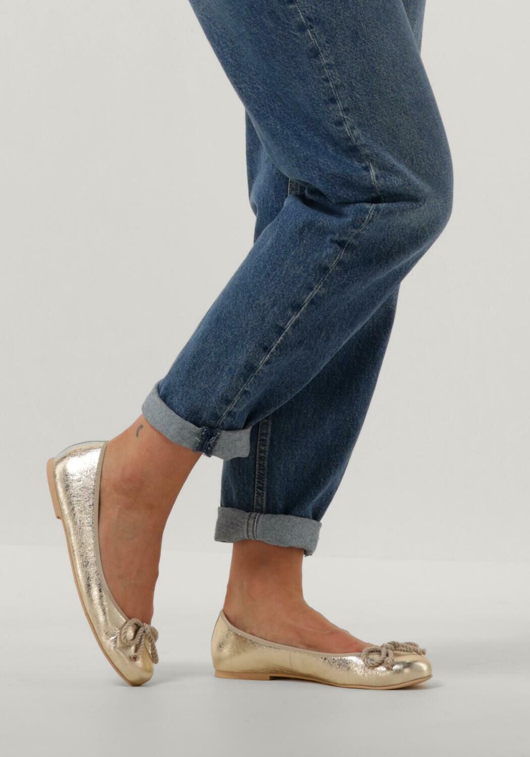 PRETTY BALLERINAS 130274 Ballerines en or - large