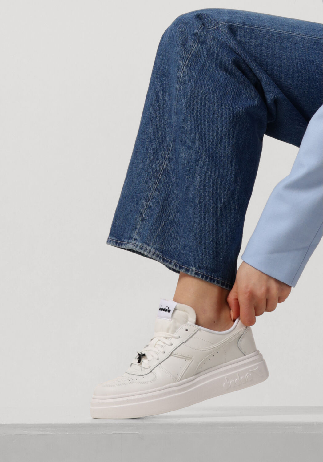 Witte merksneakers best sale dames