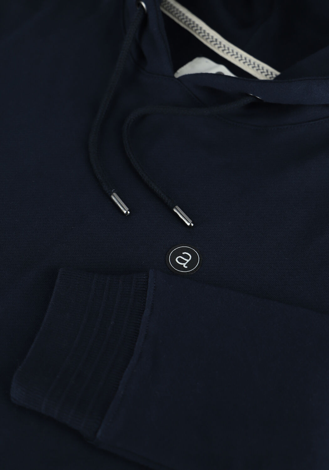 ANERKJENDT Chandail AKNIGEL ORGANIC HOODIE Bleu fonc&eacute; - large