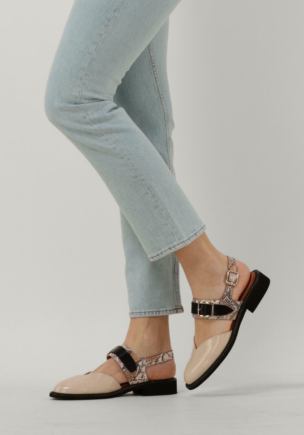 pertini 30780 sandales en cognac