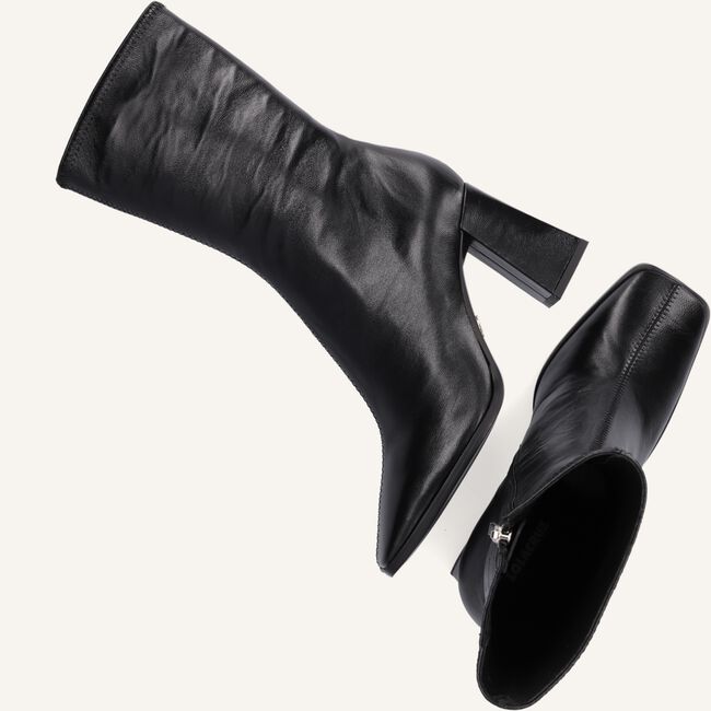 Zwarte LOLA CRUZ Enkellaarsjes 017T09BK-I21 Zwarte LOLA CRUZ Enkellaarsjes 017T09BK-I21 - large