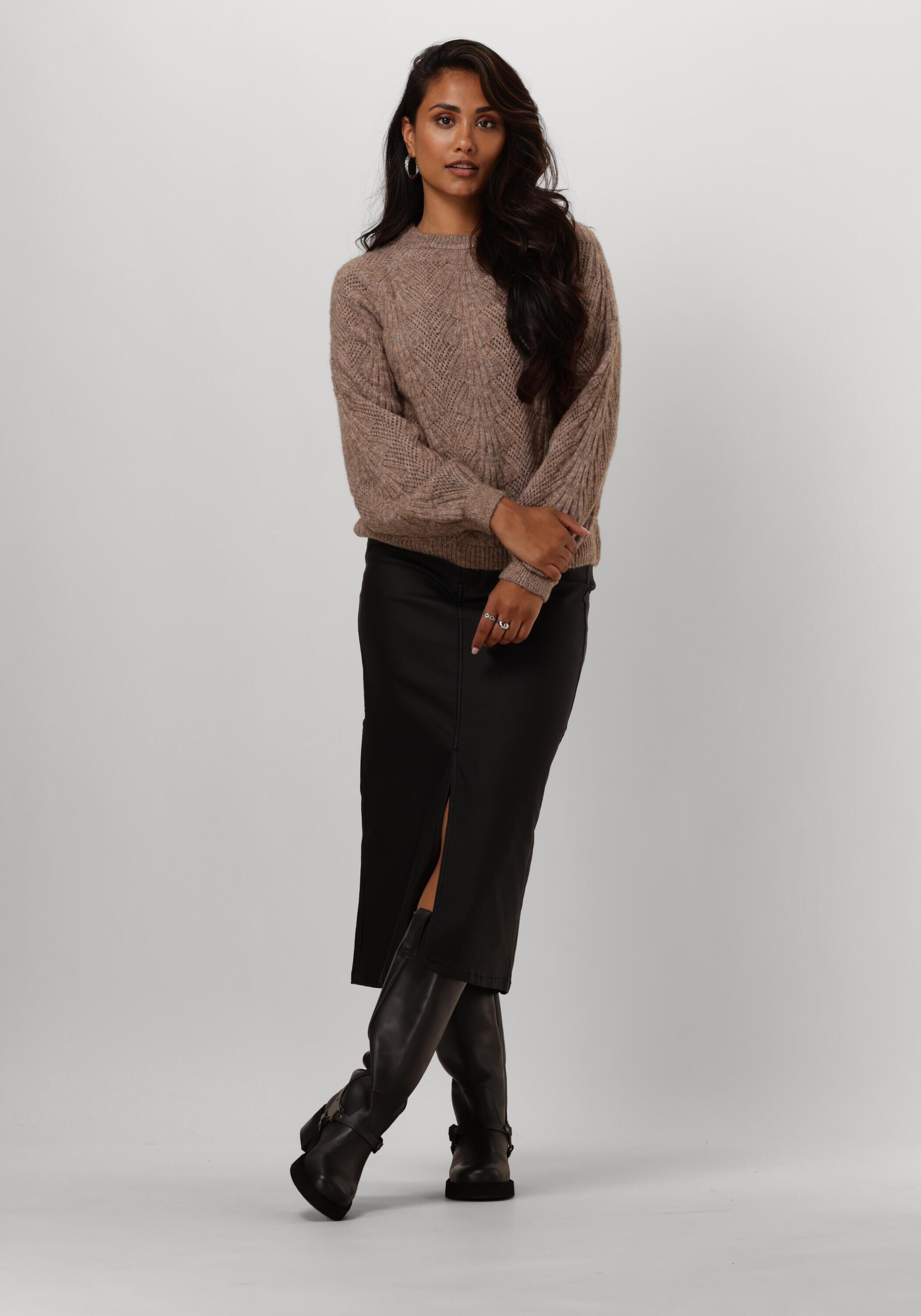 Objflora Re Ls Knit Button Car Desert Taupe Detail Melange