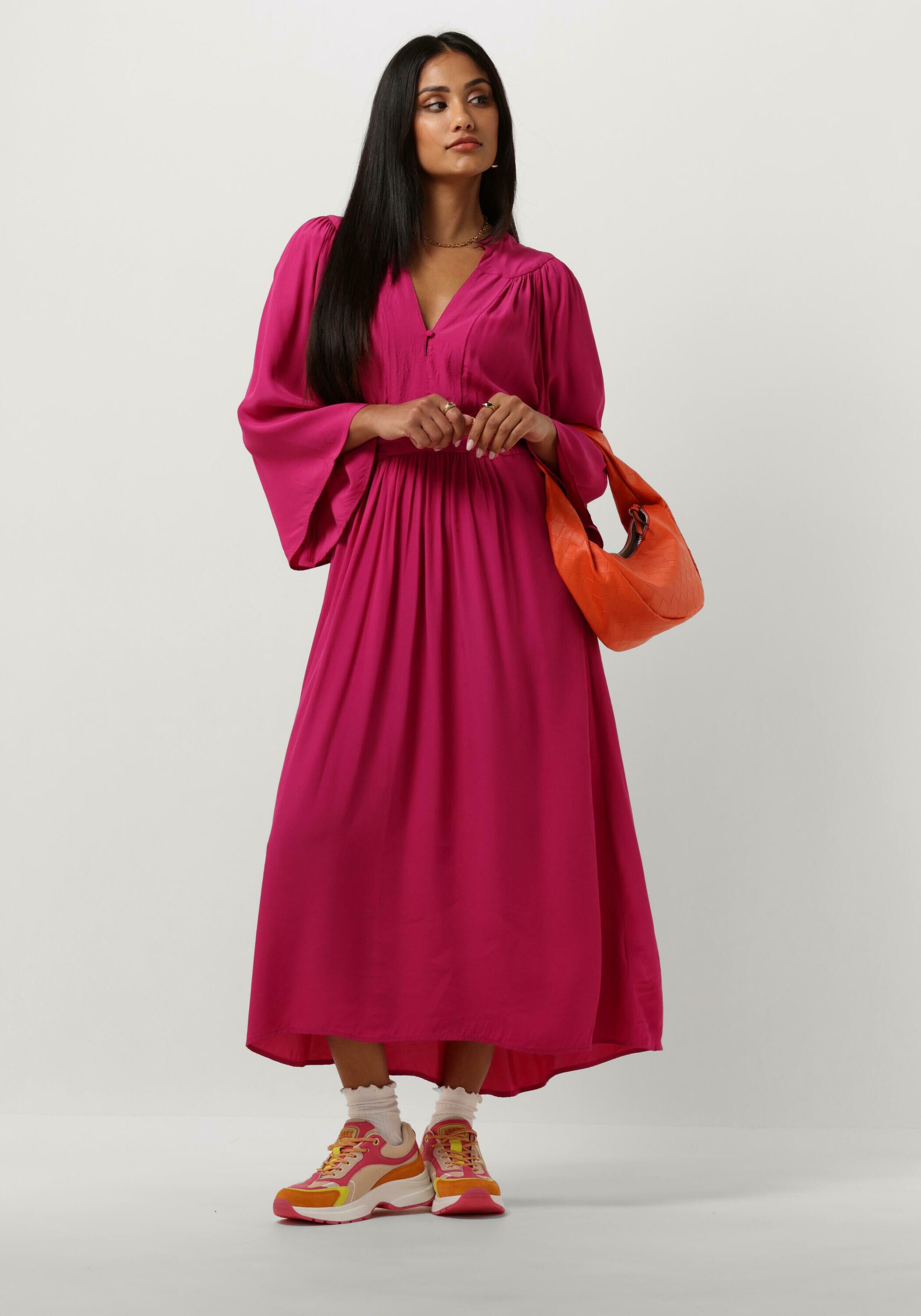 Roze POM AMSTERDAM Maxi jurk IMPERIAL FUCHSIA DRESS Omoda
