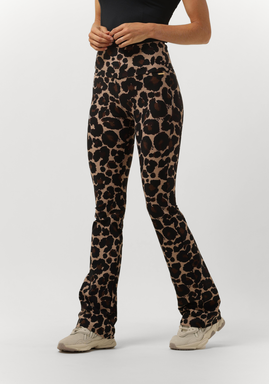 Bruine DEBLON SPORTS Legging CELINE FLARED LEGGINGS Omoda